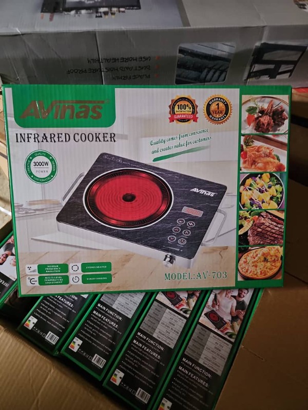 Avinas Infrared Cooker 3000W Model AV-703